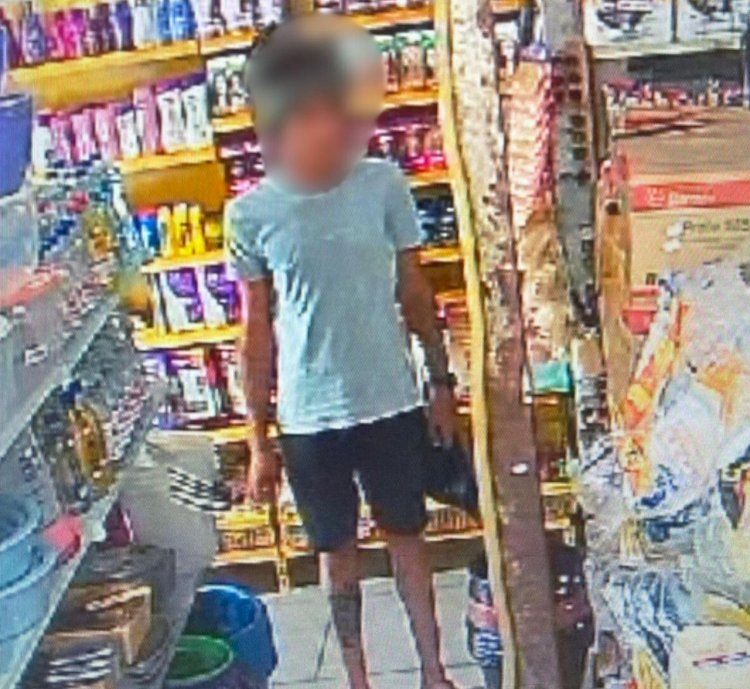 “Polícia Civil prende suspeito de roubos em série e recupera bens roubados em Goianésia. Ação rápida desarticulou os crimes menos de 24 horas”