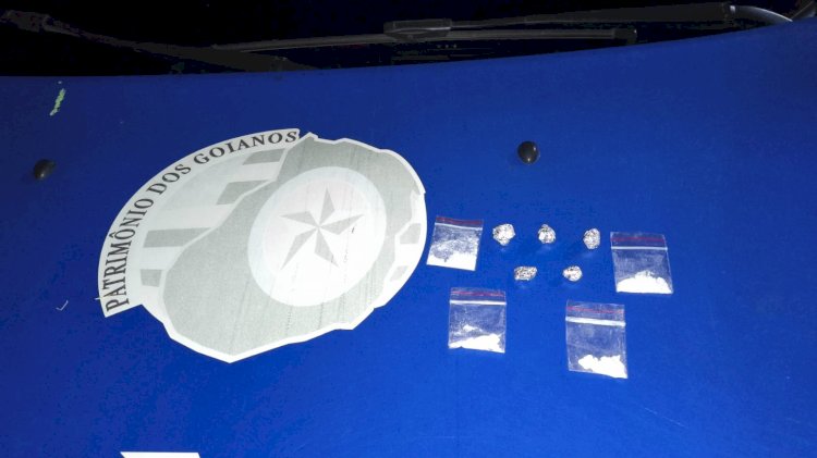 Indivíduo é preso pelo crime de tráfico  de drogas em Petrolina de Goiás
