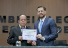Bruno Peixoto concede Título de Cidadão  goiano a José Arliwan do Jornal Sol Nascente