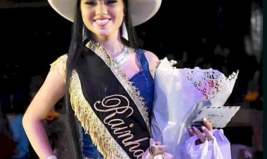 Gabriella Monteiro conquista o título de Rainha  2025 da Festa do Peão de Santa Rosa de Goiás