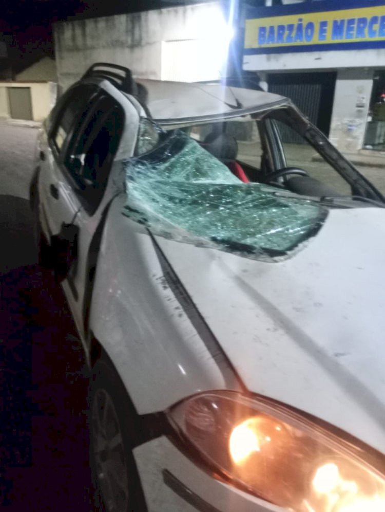 Samu de Petrolina de Goiás socorre vítimas de  São Francisco-GO após capotamento de veículo
