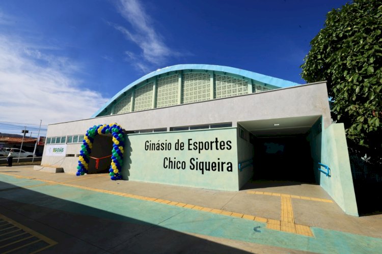 Prefeita Lorena e Daniel Vilela entregam  reforma do ginásio de esportes de Taquaral