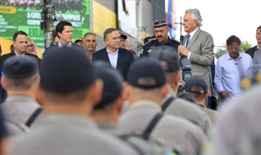 Helicóptero reforça segurança na Operação Natal Seguro