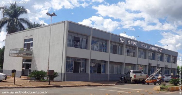 PETROLINA DE GOIÁS TERÁ CONCURSO PÚBLICO EM 2026: NOVA LEI REORGANIZA CARGOS E AMPLIA VAGAS NO MUNICÍPIO.