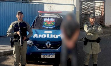 PM prende homem por descumprir medida protetiva contra mãe idosa em Petrolina de Goiás