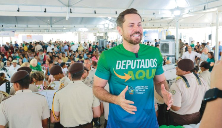 Ação da Alego leva programa Deputados Aqui  em Petrolina de Goiás e entrega de certificado  em São Francisco de Goiás